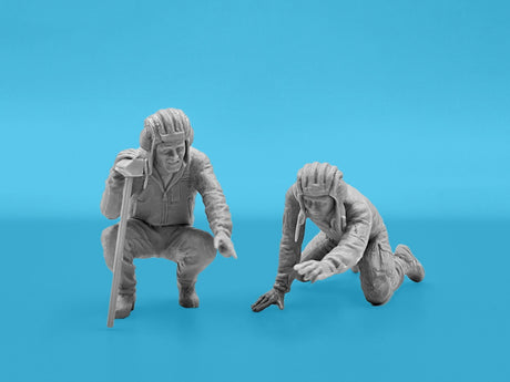 ICM Models MILITARY MODEL ICM Models 1/35 Brave Ukraine: Tank Crew of the Armed Forces of Ukraine (4) (New Tool) Kit