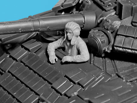 ICM Models MILITARY MODEL ICM Models 1/35 Brave Ukraine: Tank Crew of the Armed Forces of Ukraine (4) (New Tool) Kit