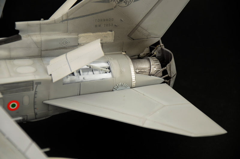 Italeri MODEL AIRCRAFT Italeri 1/32 Tornado ECR Jet Aircraft Kit