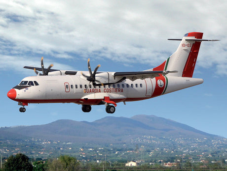 Italeri MODEL AIRPLANES Italeri 1/144 ATR 42 Twin-Turboprop Passenger Aircraft Kit