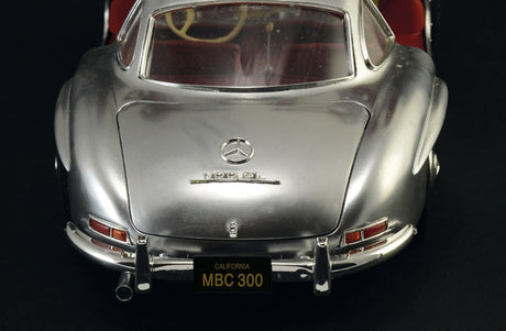 Italeri MODEL CARS Italeri 1/16 Mercedes Benz 300SL Gullwing Car Kit