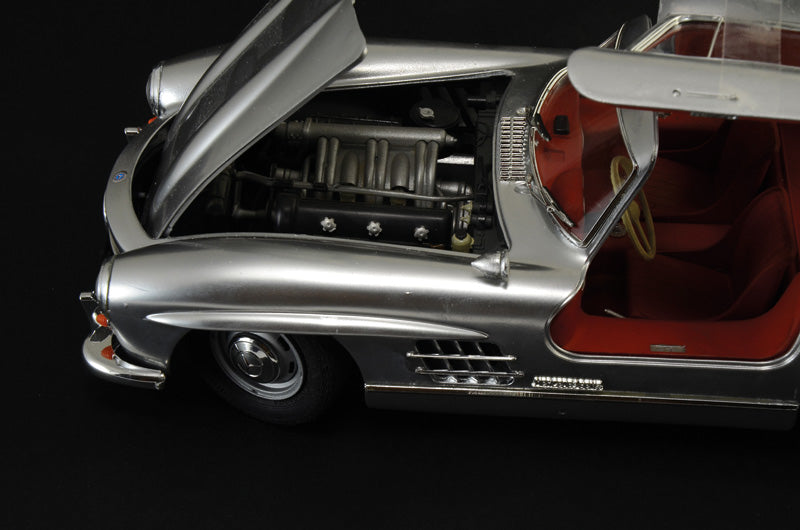 Italeri MODEL CARS Italeri 1/16 Mercedes Benz 300SL Gullwing Car Kit