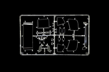 Italeri MODEL CARS Italeri 1/24 2014 Volvo FH4 Globetrotter XL Tractor Cab (New Tool) Kit
