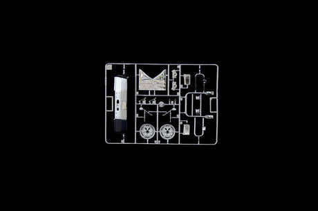 Italeri MODEL CARS Italeri 1/24 Freightliner FLD 120 Special Tractor Cab Kit