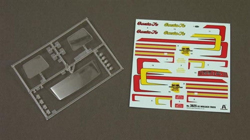 Italeri MODEL CARS Italeri 1/24 US Wrecker Truck Kit
