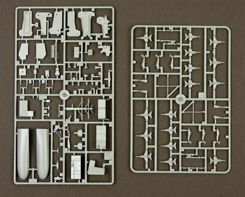 Italeri MODEL SHIPS Italeri 1/720 USS Ronald Reagan CVN76 Aircraft Carrier Kit