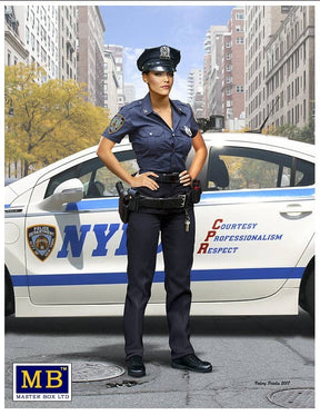 Master Box MILITARY MODEL Master Box Ltd 1/24 Ashley Modern Police Woman Kit