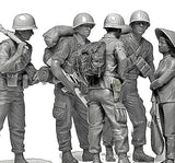 Master Box MILITARY MODEL Master Box Ltd 1/35 US Soldiers Patrolling Vietnam (4 & Woman) Kit
