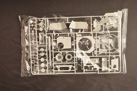 Meng MILITARY MODEL Meng 1/35 SdKfz 171 Panther Ausf G Early German Medium Tank w/Air Defense Armor Kit