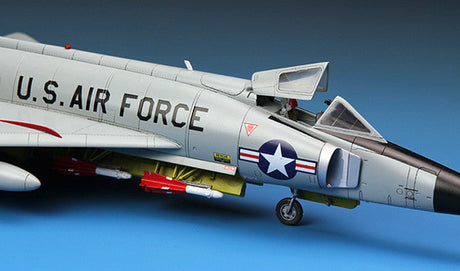 Meng MODEL AIRCRAFT Meng 1/72 F-102A George Walker Bush Kit