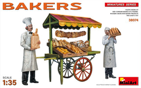 MiniArt 1/35 Figures MiniArt 38074 1/35 Bakers with Cart Model Kit