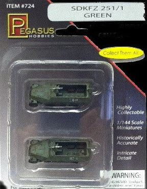 Pegasus MILITARY MODEL Pegasus Military 1/144 SdKfz 251/1 Halftrack (Green Camouflage) (2) (Assembled)