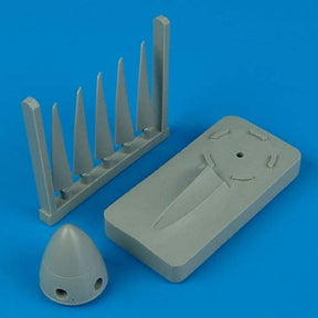 Quickboost Details DETAIL PARTS Quickboost Details 1/48 Spitfire Mk XIV Propeller w/Jig Tool for ACY