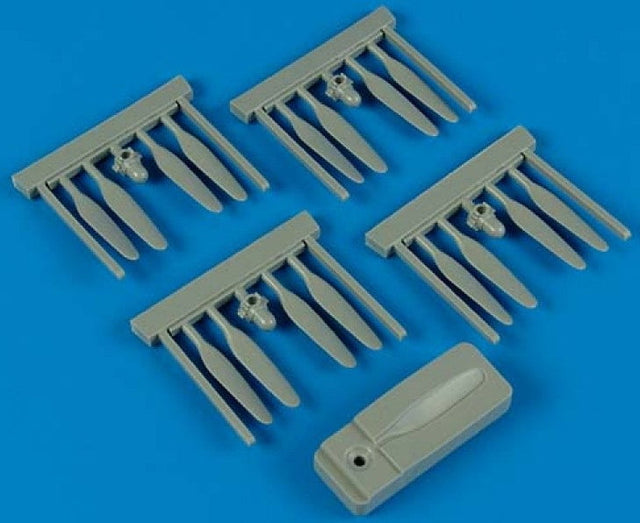 Quickboost Details DETAIL PARTS Quickboost Details 1/72 B24 Propellers w/Jig Tool for HSG