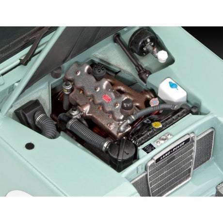 Revell-Monogram MODEL CARS Revell-Monogram 1/24 Land Rover Series III LWB Wagon w/Roof Rack (New Tool) Kit