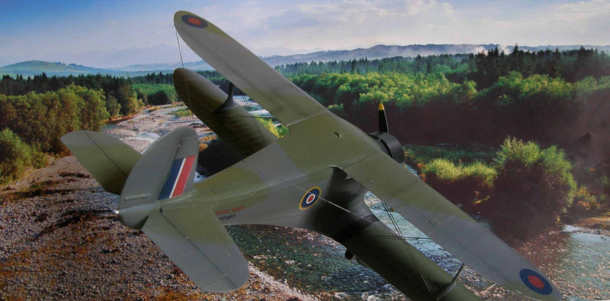 Roden MODEL AIRPLANES Roden 1/48 Beechcraft GB2 Staggerwing (Traveller) WWII US Courier BiPlane Kit