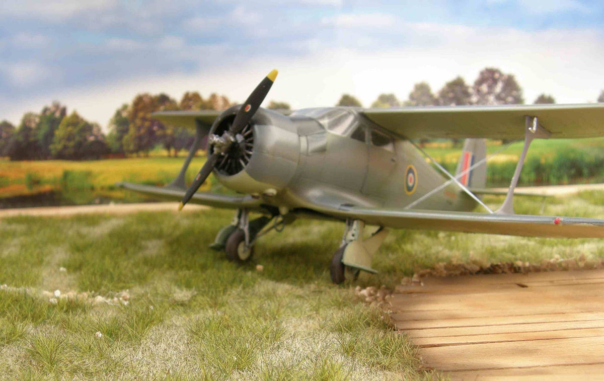 Roden MODEL AIRPLANES Roden 1/48 Beechcraft GB2 Staggerwing (Traveller) WWII US Courier BiPlane Kit