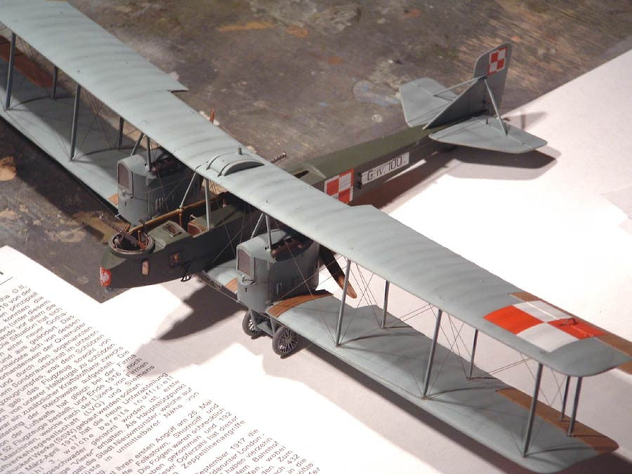 Roden MODEL AIRPLANES Roden 1/72 Gotha G IV WWI German BiPlane Bomber Kit