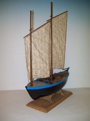 Soclaine WOODEN SHIP MODEL Soclaine 1/20 Sinagot 2-Masted 1943 Morbihan Oyster Fishing Boat Kit