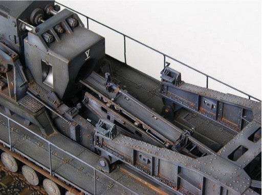 Trumpeter MILITARY MODEL Trumpeter 1/35 Morser Karl-Gerat 040/041 on Railway Transport Carrier Initial Version Kit