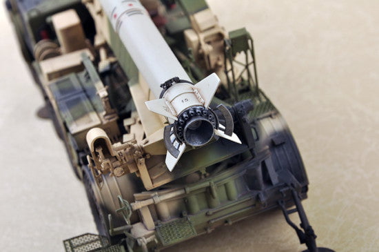 Trumpeter MILITARY MODEL Trumpeter 1/35 Russian 9P113 TEL Launcher w/9M21 Rocket of 9K52 Luna-M Kit (New Variant)