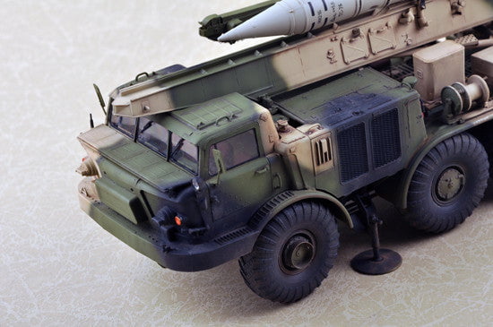 Trumpeter MILITARY MODEL Trumpeter 1/35 Russian 9P113 TEL Launcher w/9M21 Rocket of 9K52 Luna-M Kit (New Variant)