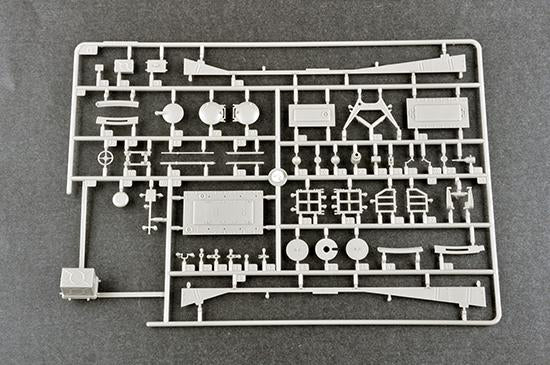 Trumpeter MILITARY MODEL Trumpeter 1/35 Soviet 2P16 Launcher w/2K6 Luna (FROG5) Missile (New Variant) Kit