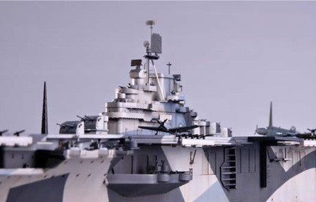 Trumpeter MODEL SHIPS Trumpeter 1/350 USS Ticonderoga CV14 Aircraft Carrier Kit