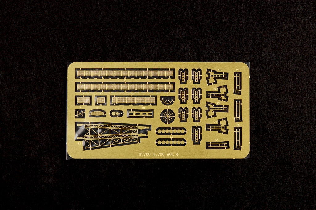 Trumpeter MODEL SHIPS Trumpeter 1/700 USS Detroit AOE4 Sacramento Class Fast Combat Support Ship Kit