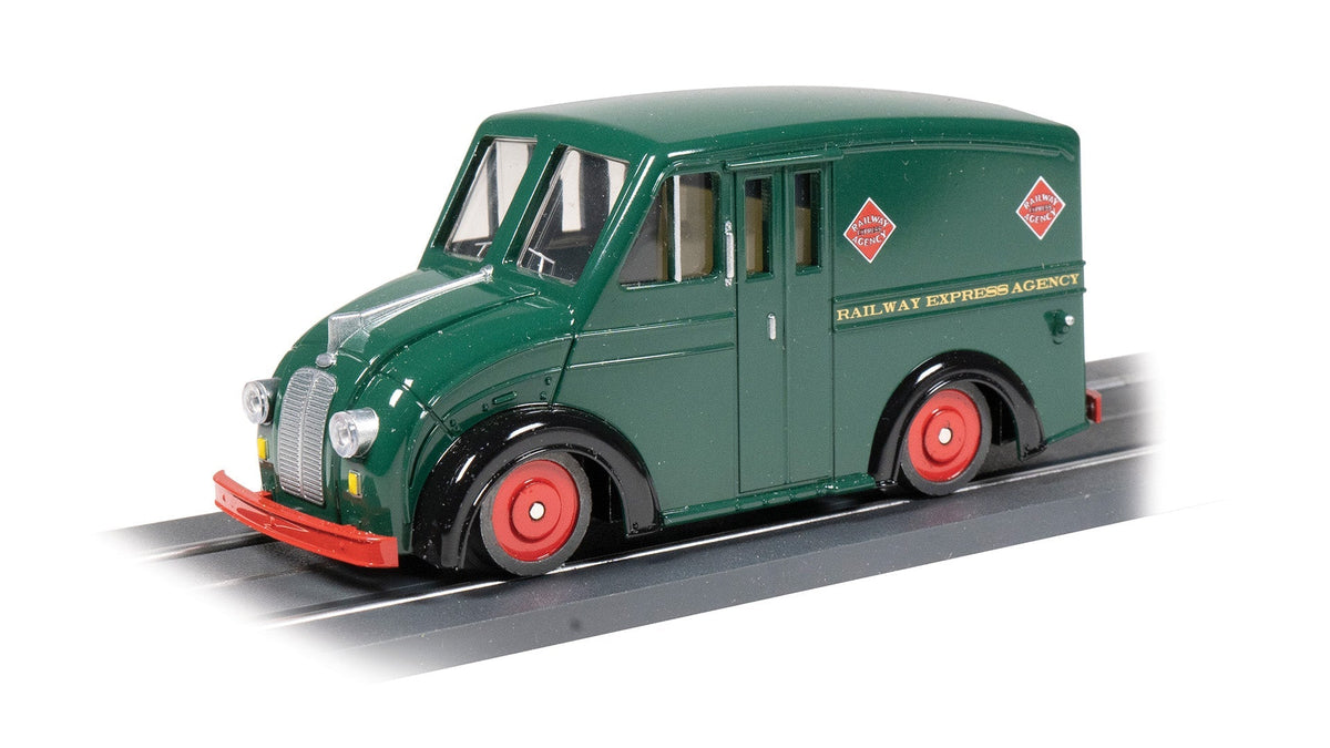 Williams by Bachmann E-Z Street Vehicle Williams by Bachmann 42754 O Gauge E-Z Street Delivery Van - REA