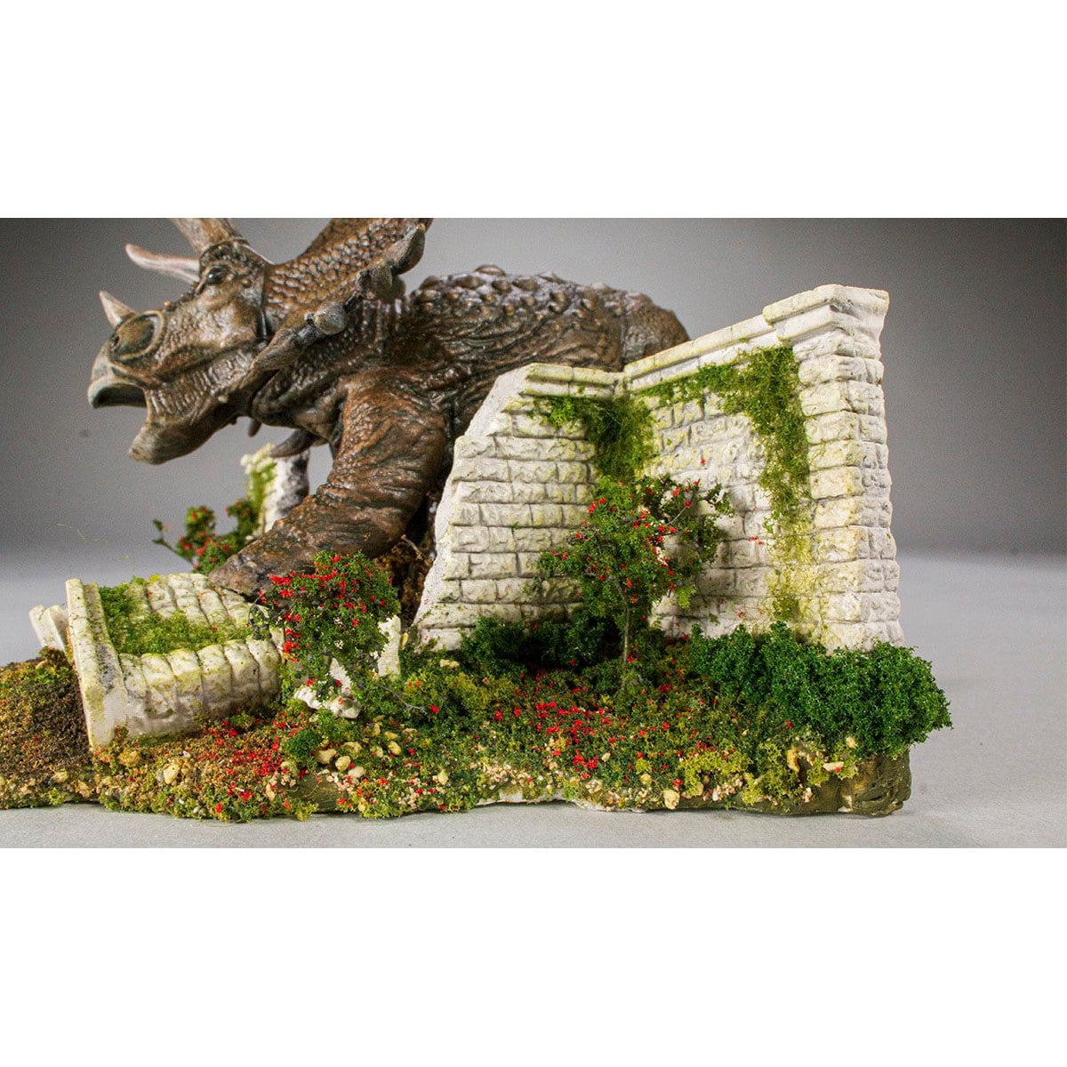 Woodland Scenics All Game Terrain Light Green Super Foliage