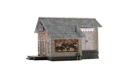 Woodland Scenics Woodland Scenics 5068 HO Carver’s Butcher Shoppe Built and Ready