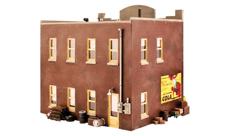 Woodland Scenics Woodland Scenics 5842 O Scale Harrison's Hardware Built and Ready