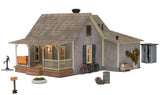 Woodland Scenics Woodland Scenics 5860 O Scale Old Homestead Built and Ready