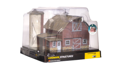 Woodland Scenics Woodland Scenics 5865 O Scale Old Weathered Barn Built and Ready