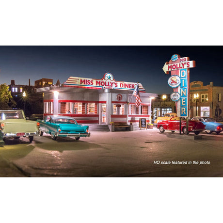 Woodland Scenics Woodland Scenics 5870 O Scale Miss Molly’s Diner Built and Ready