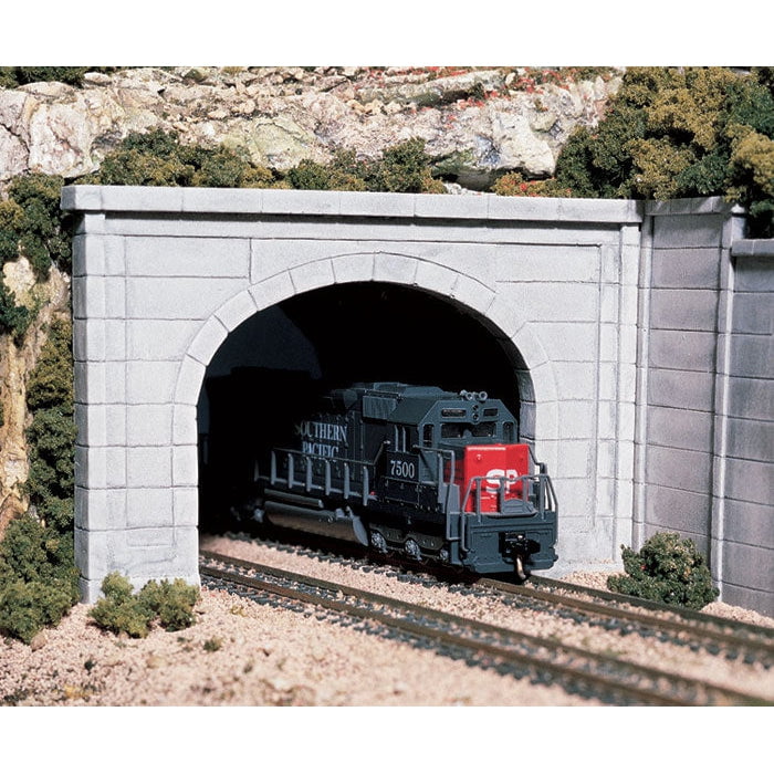 Woodland Scenics Woodland Scenics HO Double Concrete Portal
