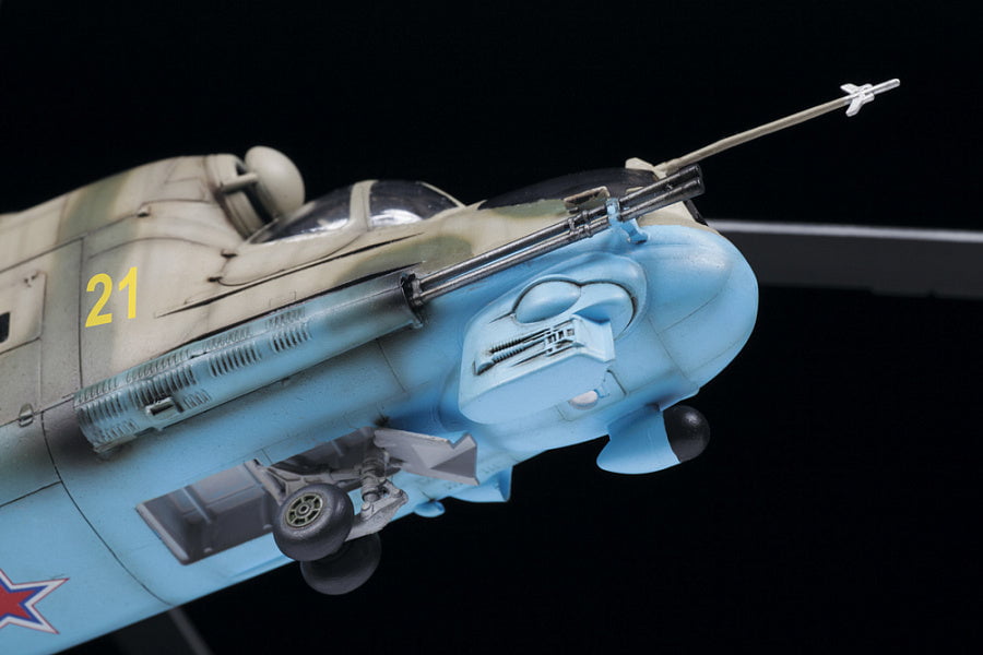 Zvezda MODEL AIRCRAFT Zvezda 1/48 Russian Mil Mi24P Attack Helicopter Kit